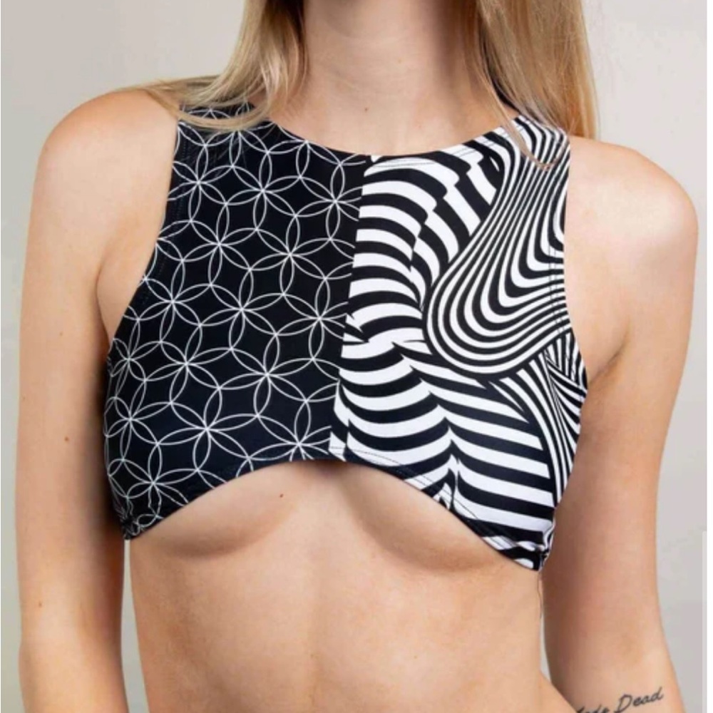 Black & White Graphic High Neck Crop Top